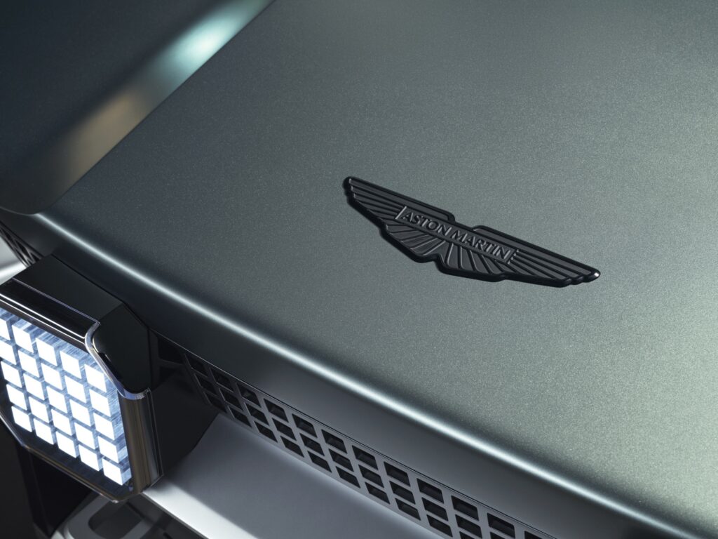 Aston Martin Dreadnought: Unikátní vůz pro digitální nadvládu hráčů po celém světě ve hře Call of Duty – Modern Warfare 4